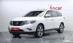 Nissan Pathfinder 3.5 4WD 2014