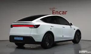 Tesla Model y Premium RWD 2026