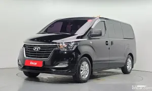 Hyundai Starex Modern Van 5-Seater 2018