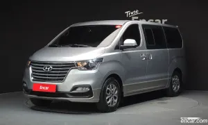 Hyundai Starex Premium Spicial Urban 9-Seater 2019