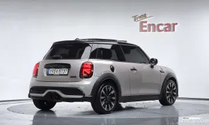 Mini Cooper Third Generation Classic 2022
