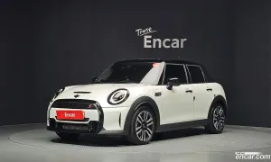 Mini Cooper Third Generation 5Door Classic 2024