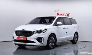 Kia Canival 9-Seater Luxury 2018