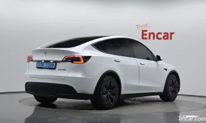 Tesla Model y Standard Range RWD 2021