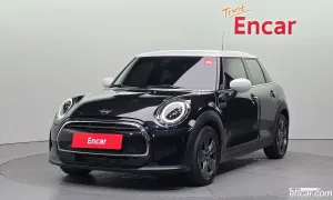 Mini Cooper Third Generation 5Door Classic 2023