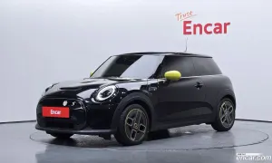 Mini Cooper 3rd SE Electric 2023