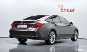 Toyota Avalon 2.5 Hybrid 2019
