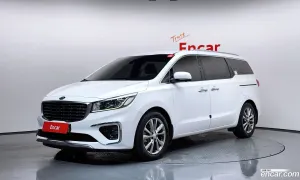 Kia Canival President 7-Seater Limousine 2018