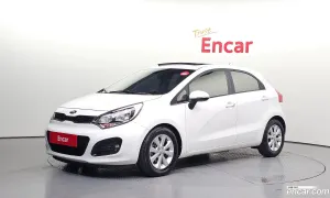 Kia Pride Luxury 1.6 GDI Hatchback 2014