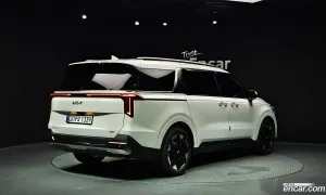 Kia Canival HEV 9seater Signature 2024