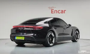 Porsche Taycan 4S 2025