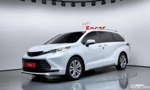 Toyota Sienna 2.5 Hybrid 2WD 2023