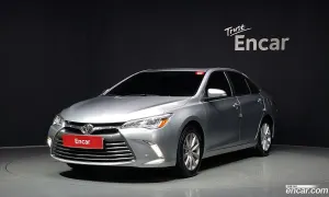 Toyota Camry 2.5 XLE 2016
