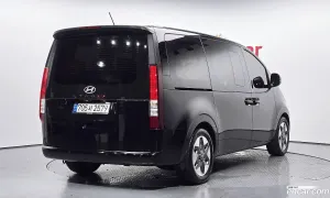 Hyundai Staria Modern Tourer 11-Seater 2024
