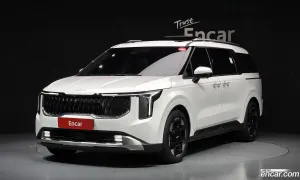 Kia Canival 9-Seater Signature 2024