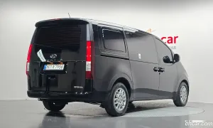 Hyundai Staria Modern Cargo 5-Seater 2022