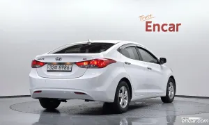 Hyundai Avante M16 GDI Smart 2013