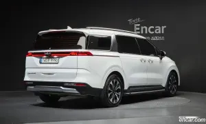 Kia Canival 9-Seater Noblesse 2021