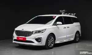 Kia Canival 9-Seater Prstige 2018