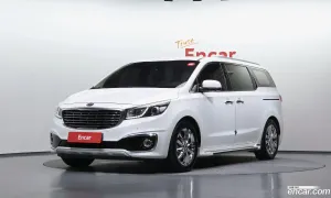 Kia Canival 9-seater Noblesse 2016