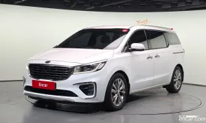 Kia Canival VIP 7-Seater Limousine 2019