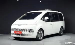 Hyundai Staria Modern Tourer 9-Seater 2023