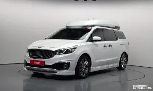 Kia Canival Prestige 9-seater Hi-Limousine 2016
