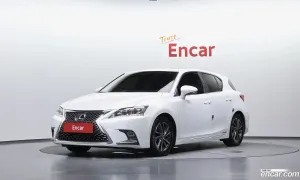 Lexus Ct200h ZWA10 1.8 Supreme 2017