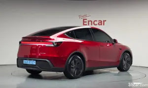 Tesla Model y Long Range AWD 2025