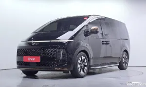 Hyundai Staria Inspiration 4WD Lounge 9-Seater 2025