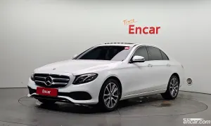 Mercedes-benz E-class E300 4MATIC Avnatgarde 2019