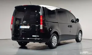 Hyundai Staria Modern Cargo 3-Seater 2023