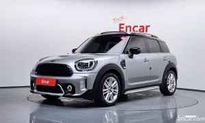 Mini Countryman 2nd Gen Classic Plus Launch Pack 2023