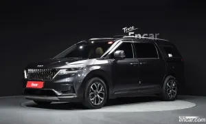Kia Canival 11-Seater Noblesse 2023