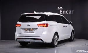 Kia Canival 9-seater Prestige 2017