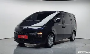 Hyundai Staria Modern Cargo 3-Seater 2023