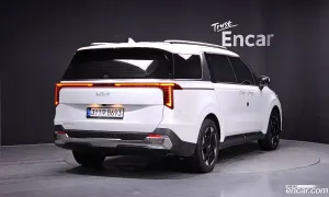 Kia Canival 9-Seater Noblesse 2024