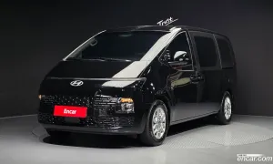 Hyundai Staria Modern Tourer 11-Seater 2025