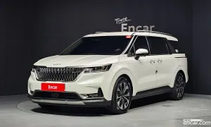 Kia Canival 9-Seater Noblesse 2023