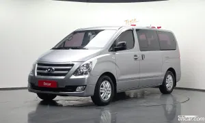 Hyundai Starex Smart 12-Seater Wagon 2017
