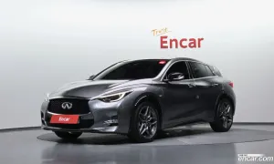 Infiniti Q30 2.0 Premium 2017