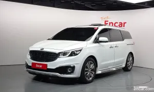 Kia Canival 9-seater Noblesse 2016