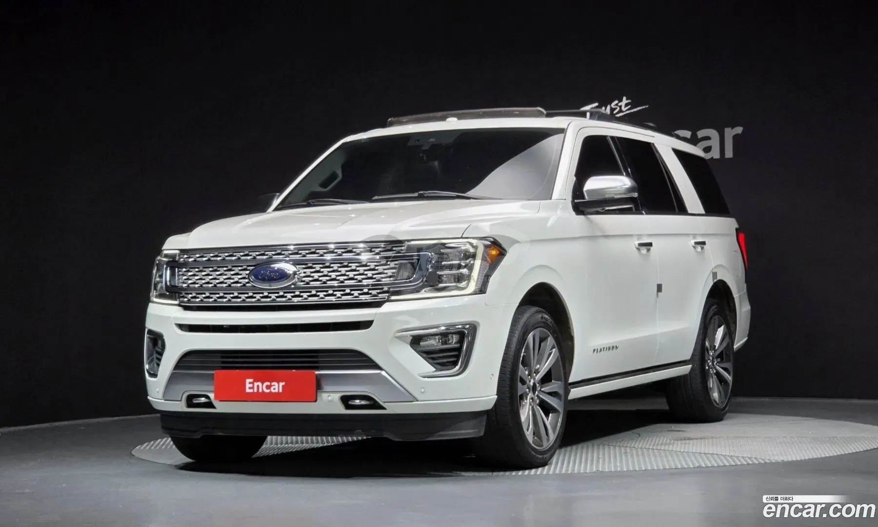Ford Expedition 8Seater Platinum 4WD 2021