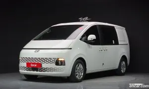 Hyundai Staria Modern Cargo 5-Seater 2023