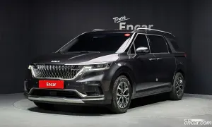 Kia Canival 9-Seater Signature 2022