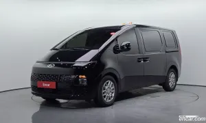 Hyundai Staria Modern Cargo 3-Seater 2022