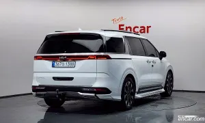 Kia Canival 9-Seater Signature 2023