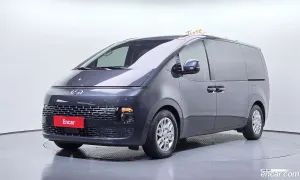 Hyundai Staria Modern Tourer 9-Seater 2023