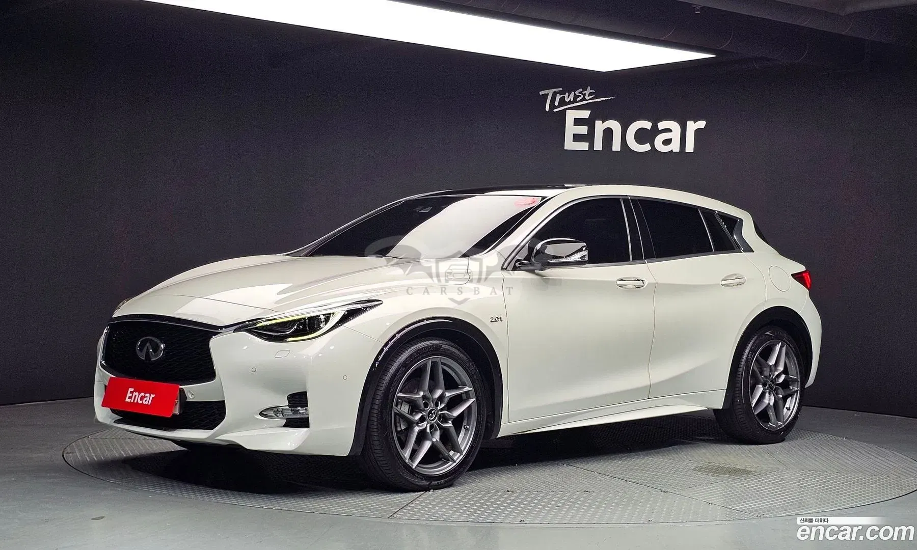 Infiniti Q30 2.0 Premium 2017