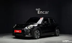 Mini Cooper Third Generation 5Door Classic 2024